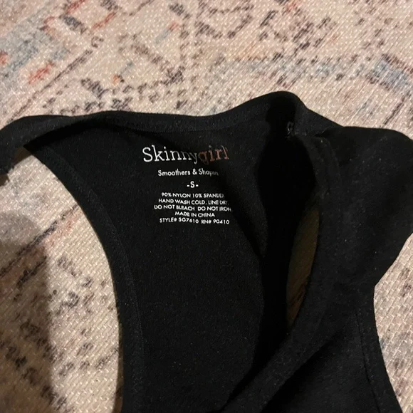 Skinnygirl Black Racerback Top - Picture 2 of 2
